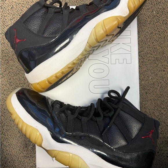 Jordan Other - Jordan 11 Retro 72-10 - Black and Gold Sneakers